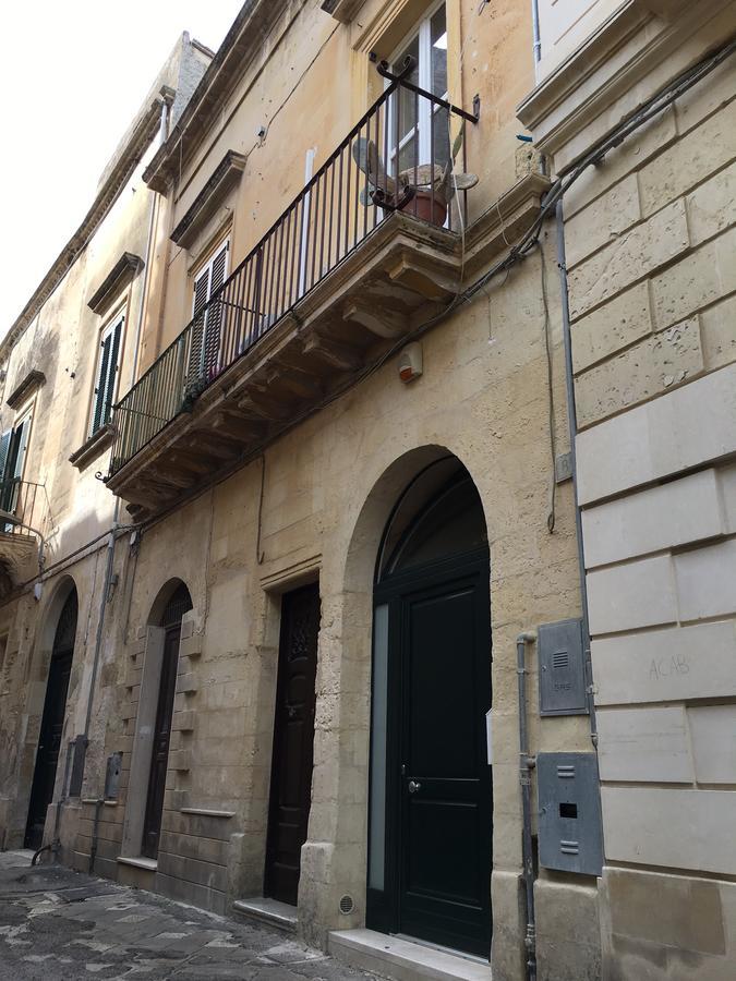 La Suite Di Martina Lecce Exterior photo